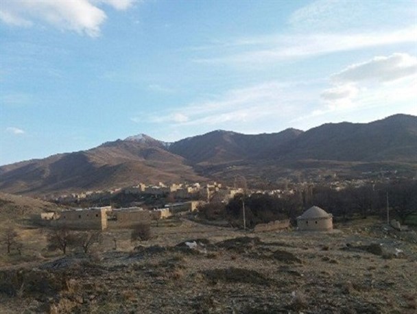 «درمن»؛ روستایی به قدمت ۸۰۰ سال در استان مرکزی/۵ امامزاده؛ نگینی  بر روستا