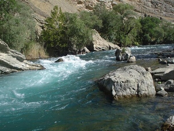 گردشگران از ورود به حاشیه رودخانه‌های البرز پرهیز کنند/ سال گذشته ۳۵ نفر فوت کردند