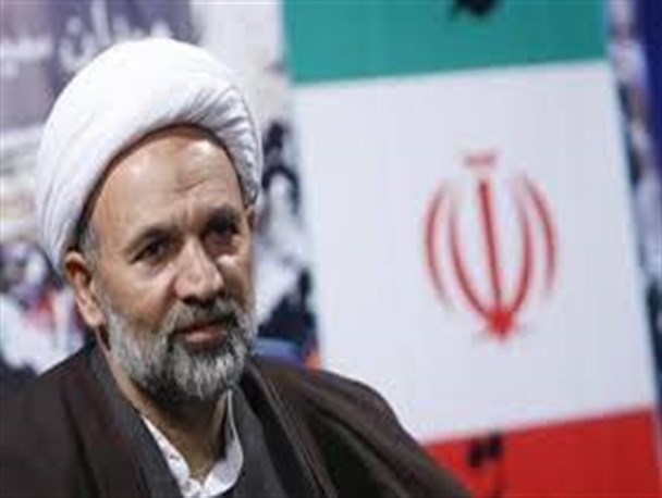 هاشمی دست به خودزنی سیاسی زده است/خاطره سازی هاشمی با مبانی امام(ره) سازگار نیست
