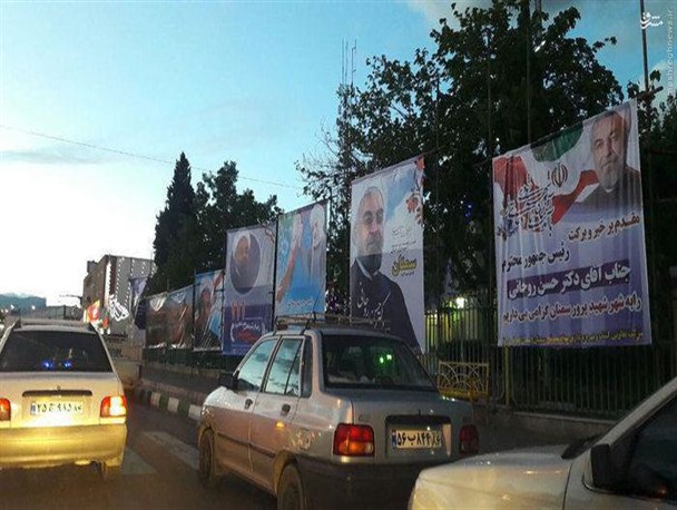 محبت های بودار با نصب بنر خیرمقدم برای رییس جمهور در سطح شهر