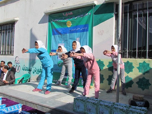 آیین نمادین زنگ سلامت در دلیجان نواخته شد