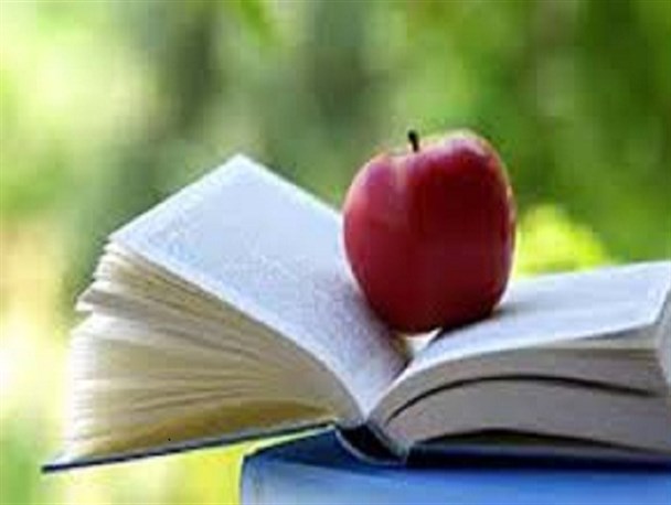 300عنوان کتاب به کتابخانه روستای کهک اهداء شد