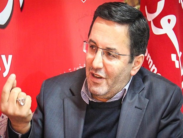 نمایندگان مجلس پیگیر حقوق مردم و بهبود وضعیت کشور باشند