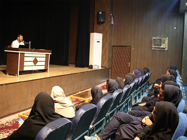 اولین دوره آموزش خبرنویسی و روزنامه‌نگاری در پارسیان برگزار شد