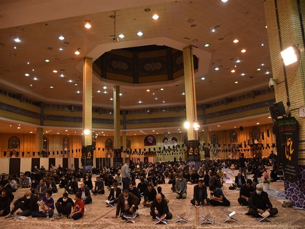 مراسم اولین شب از لیالی قدر در ایلام برگزار شد