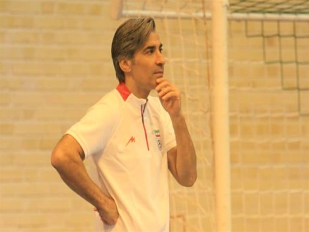 شمسایی: برای تیم ملی با هیچ‌کس تعارف ندارم/ نمی‌توانم به‌جای فدراسیون فوتبال، دست در جیبم کنم!