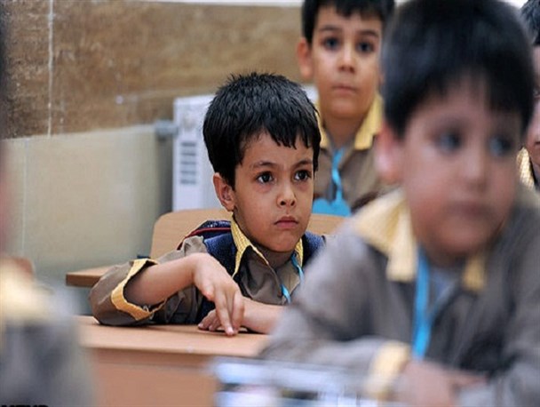 ناحیه یک اهواز مدرسه ای در مقطع توسطه ندارد