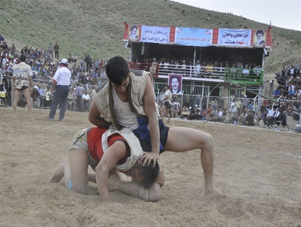 مسابقات کشتی باچوخه استانی در شهر نیشابور+ تصاویر