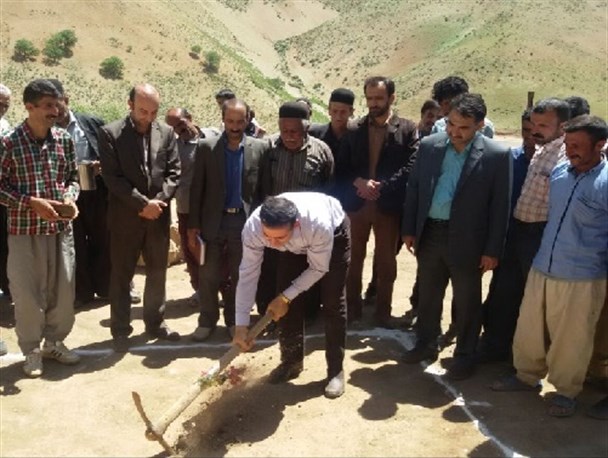 آغاز مقاوم‌سازی روستای کلوسه با حضور فرماندار و بخشدار فریدونشهر+ تصاویر