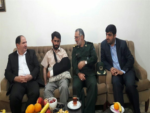 دیداربرخی ازمسئولین شهرستان باجانباز مدافع حرم فومنی