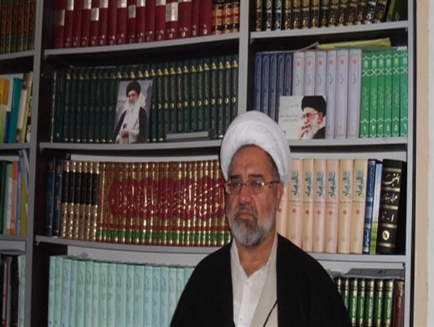 دولت با تقویت حوزه اشتغال، از مهاجرت جوانان جلوگیری کند