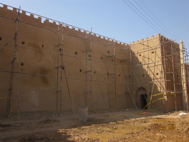 مرمت قلعه "هزار جریب" در بروجرد آغاز شد