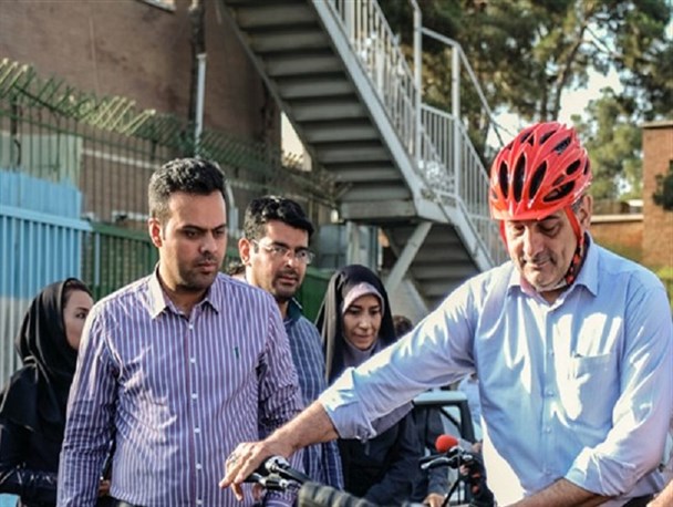 گسترش دوچرخه های اشتراکی بیدود؛ خوابی که هرگز تعبیر نشد!/ رویای دوچرخه سواری در "ترافیک" و "هوای آلوده" پایتخت!