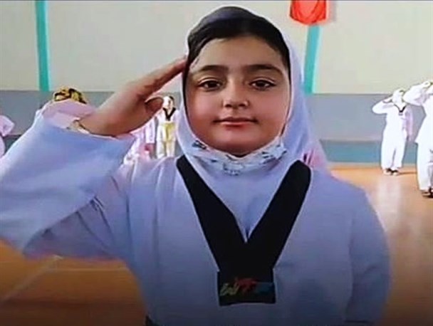 اجرای جالب سرود سلام فرمانده توسط نونهالان کاراته کار لنده ای+فیلم