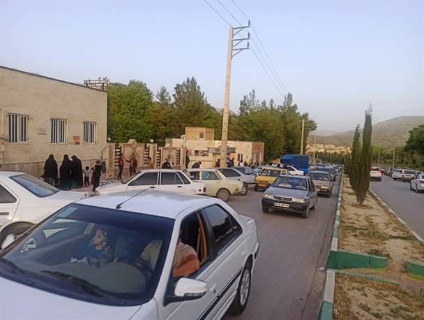 گره ترافیک شهر یاسوج کورتر شد/مقصر ترافیک پلی کلینک شهید مفتح، علوم پزشکی است یا شهرداری؟+تصاویر