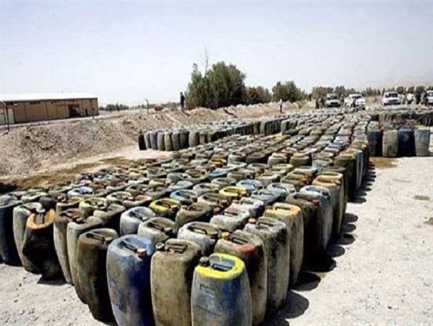 تاخت و تاز قاچاقچیان در سیستان و بلوچستان/ 33 محل دپوی سوخت خارج از شبکه تخریب شد