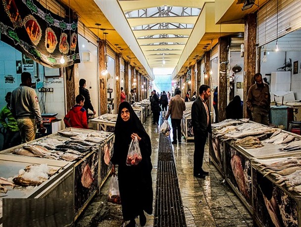 مشکل ۳۰ساله بازار ماهی‌فروشان در بی‌توجهی مدیریت شهری/ بوی بازار ماهی‌ به مشام شهردار غیربومی نمی‌رسد