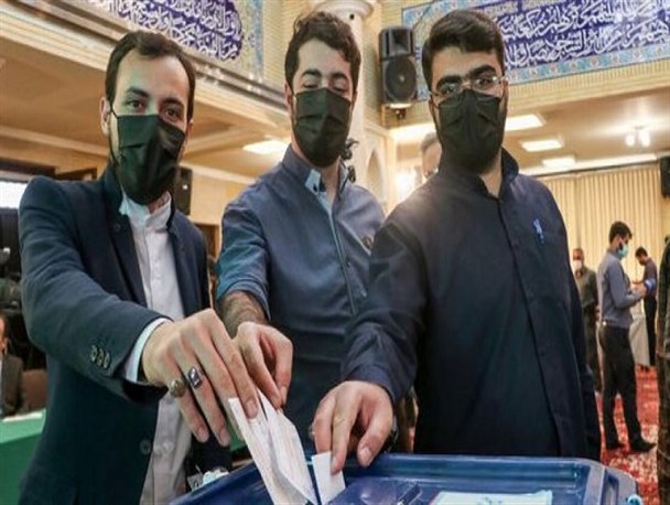 سناریوی دشمن برای کاهش مشارکت در انتخابات شکست خورد/مسئولان برای رفع مشکلات مردم کمرهمت ببندند