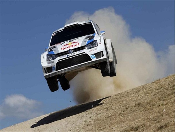 جوانان کرمانشاهی در انتظار هیجان مسابقات اتومبیلرانی