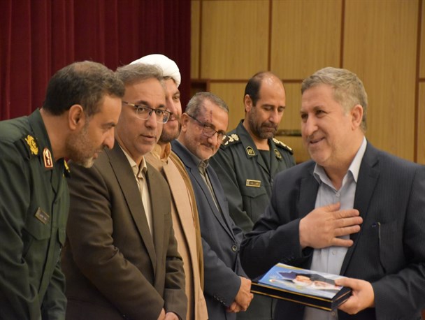 همایش گروه های جهادی فعال اقتصاد مقاومتی در اردبیل+عکس