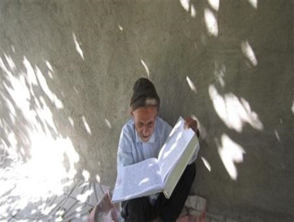 مرد 78 ساله ای که رکورد دار ختم قرآن است