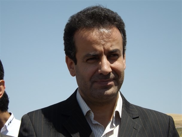 پرداخت بیمه بیکاری به ۱۰ هزار نفر در استان/ کارت هوشمند درمان جایگزین دفترچه‌های درمانی می‌شود