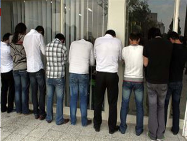 آقازاده‌ها در پارتی مختلط شبانه مهرشهر کرج بازداشت شدند+عکس