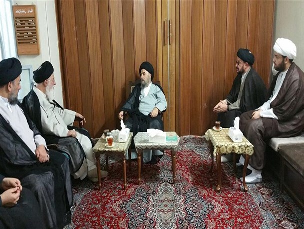 بررسی مسائل امت اسلامی و وضعیت حوزه علمیه مشهد