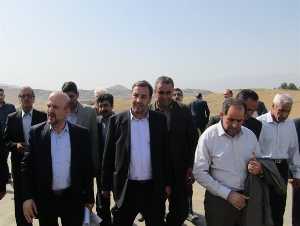 گزارش تصویری بازدید معاون وزیر راه و شهرسازی از بیمارستان نهاوند