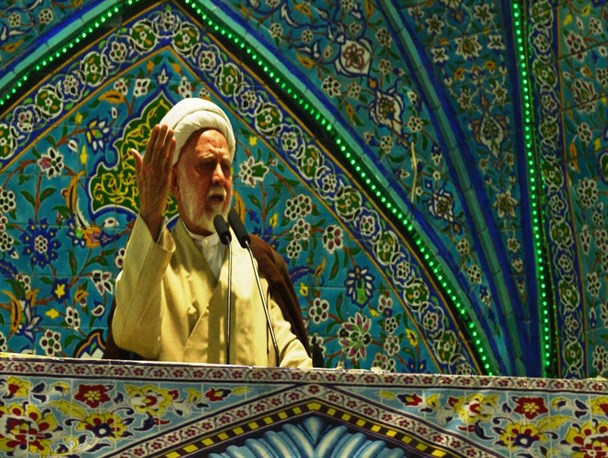 ائمه جمعه ساده زندگی کنند/ جابجایی اشکالی ندارد،مردم جایگاه نمازجمعه را حفظ کنند