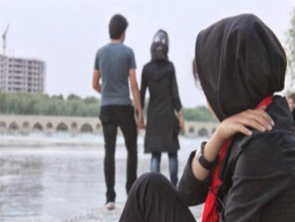 "خیانت" دستاورد خودنمایی فرهنگ غرب در کشور/ الگو برداری کورکورانه از راه های نفوذ دشمن به فرهنگ ایرانی