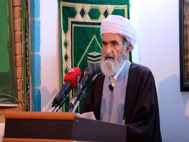 ائمه جمعه پشتیبان نیروی انتظامی در برخورد با قانون‌شکنی هستند