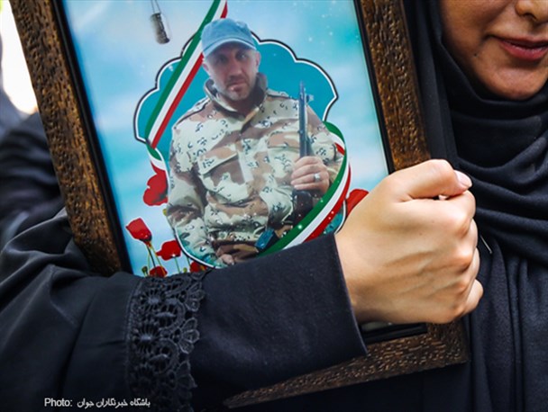 تصاویر/تشییع پیکر شهید مدافع حرم ابوالفضل سرابیان