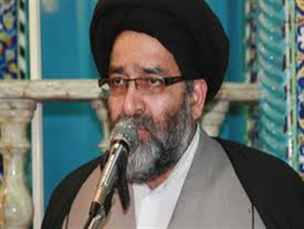 نشانه ی وحدت ملی حمایت از ولایت است