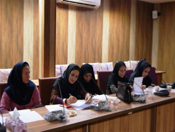 برگزاری کارگروه آموزشی واکسن تزریقی فلج اطفال در شهرستان چرام