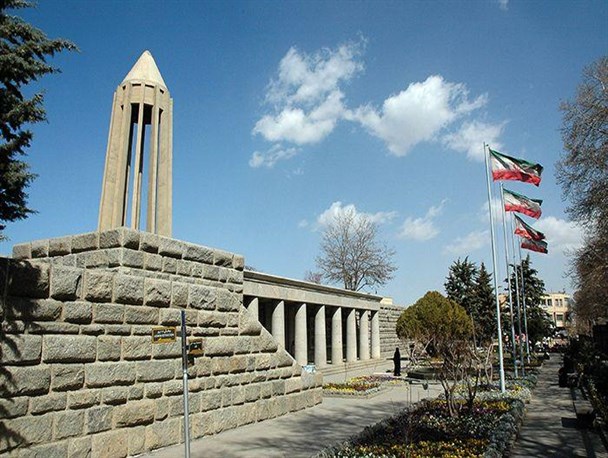 همدان نامی به بلندای حکیم هزاره ها