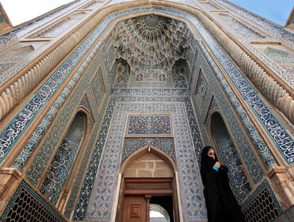 برنامه های شاداب و متناسب با ذائقه جوانان ارایه نمی شود
