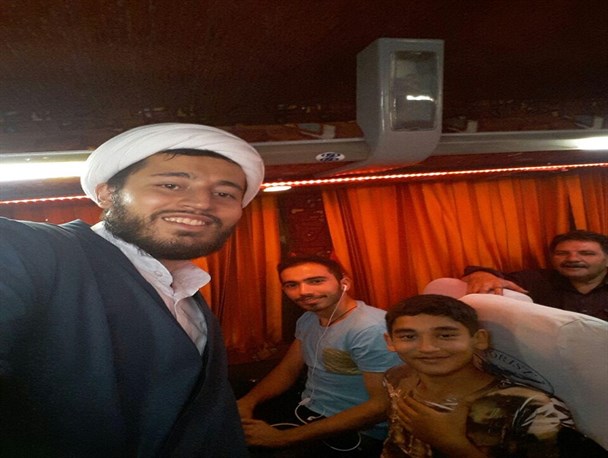 جوانان شهرک بعثت مسجد را خانه پدری خود می دانند/ امام جماعت، به مسجد جان می بخشد