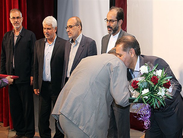 سنگ تمام اخلاق در مراسم تودیع ومعارفه فرهنگی+تصاویر