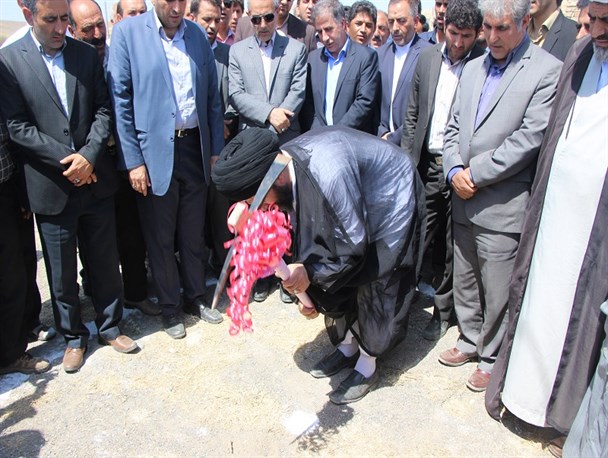 کلنگ گازرسانی به 51 روستای شهرستان پارس آباد به زمین زده شد+عکس