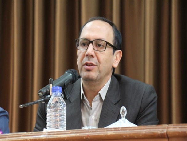 شوراها وارد بازی‌های سیاسی و باندی نشوند