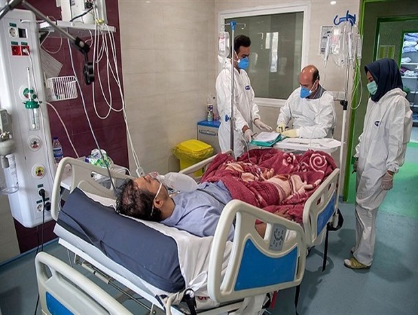 اکثر بیماران کرونایی نیازمند اکسیژن هستند/ برای خرید هر بونکر اکسیژن یک میلیارد و ۴۰۰ میلیون تومان نیاز است