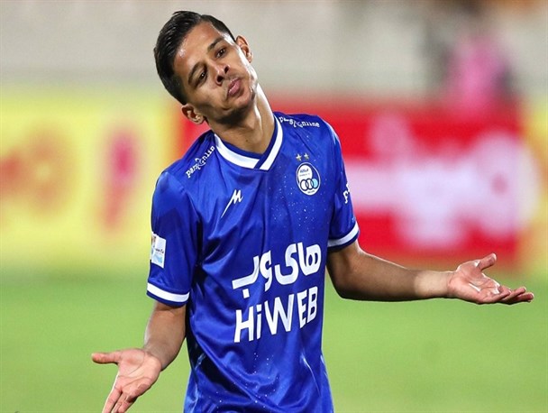 معارفه رسمی قایدی در تیم فوتبال شباب الاهلی/ باشوی کوچک رسماً به لیگ امارات پیوست + عکس