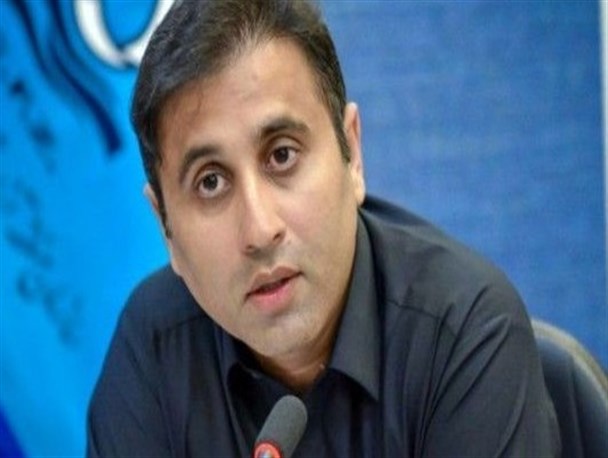 به جد پیگیر کاهش سهمیه سوخت سیستان و بلوچستان هستم/ وزارت نفت توان مقابله با مافیای نفتی را ندارد