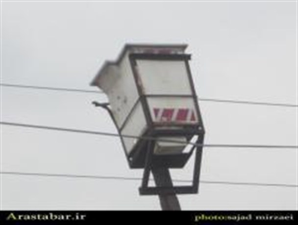 عکس/فشار قوی بالابر را گرفت!