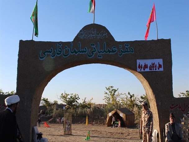 نمایشگاه یاوران ولایت در گلمکان برگزار شد/ تصاویر
