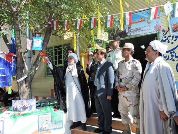 زنگ مقاومت در مدارس درگز به صدا درآمد+تصاویر