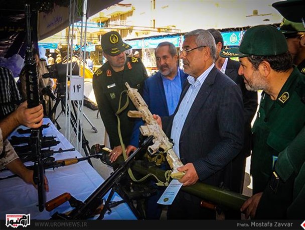 افتتاح نمایشگاه دستاوردها و تجهیزات دفاع مقدس