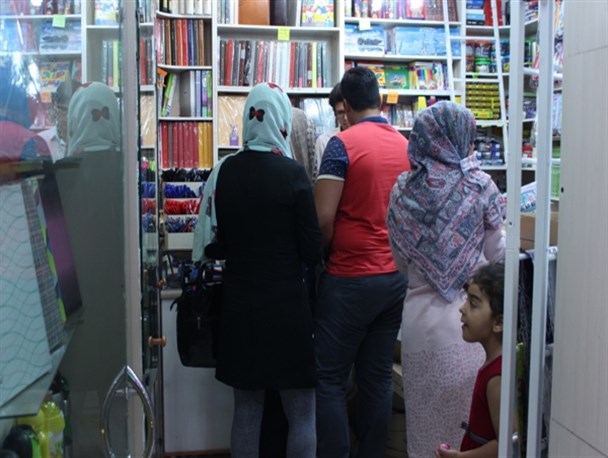 بوی ماه مدرسه در بازار لوازم التحریر+تصاویر