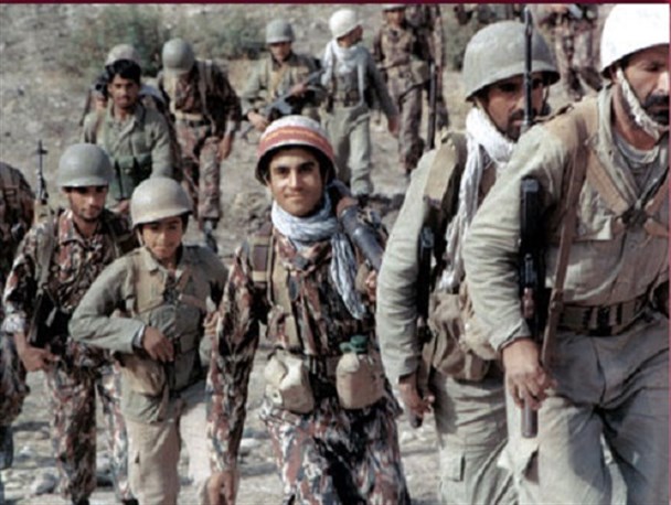 دفاع از میهن قوم و مذهب نمی شناسد/ حماسه سازان بلوچ سنت شهادت را در دفاع مقدس بجا آوردند